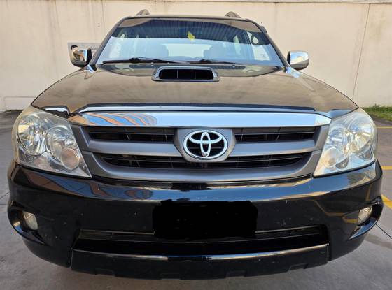 TOYOTA HILUX SW4 3.0 SRV 4X4 16V TURBO INTERCOOLER DIESEL 4P AUTOMÁTICO TOYOTA HILUX SW4 3.0 SRV 4X4 16V TURBO INTERCOOLER DIESEL 4P AUTOMÁTICO
